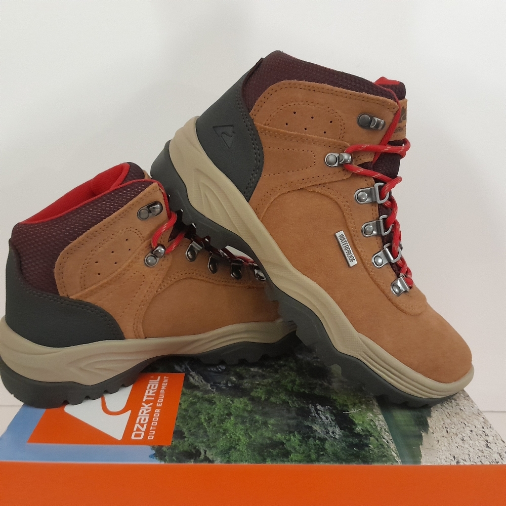 Ozark Trail Women's Waterproof Stoneclad Leather Hiker Boots Size 8 Hiking